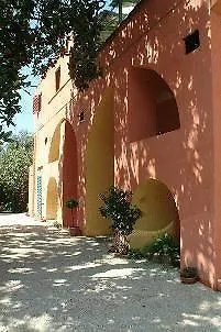 فندق مبيت وإفطار Casa Giovanni Da بروسيدا